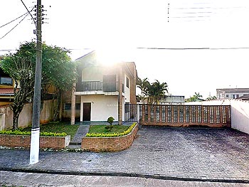 Casa em leilão - Rua Emilio Justo, 220 - Itanhaém/SP - Tribunal de Justiça do Estado de São Paulo | Z15724LOTE001