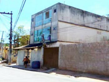 Residencial / Comercial em leilão - Rua Via do Sol, s/n - Macaé/RJ - Banco Bradesco S/A | Z16588LOTE006