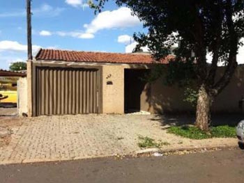 Casas em leilão - Rua João de Barro, 462 - Maringá/PR - Banco Bradesco S/A | Z17075LOTE010