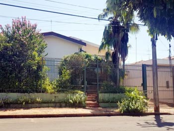 Casa em leilão - Rua José Bonifácio, 805 - Bariri/SP - Banco Bradesco S/A | Z16864LOTE014