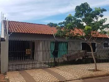 Casa em leilão - Rua Rosa Cruz, 1421 - Maringá/PR - Banco Bradesco S/A | Z17334LOTE009