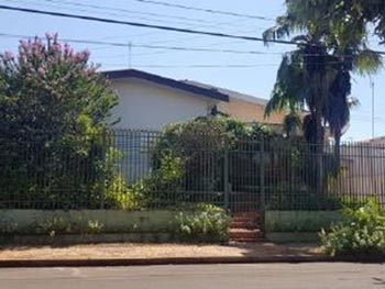 Casa em leilão - Rua José Bonifácio, 805 - Bariri/SP - Banco Bradesco S/A | Z17225LOTE002
