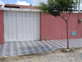 Casa em leilão - Rua José Martins Rodrigues, 52 - Quixadá/CE - Itaú Unibanco S/A | Z17301LOTE029