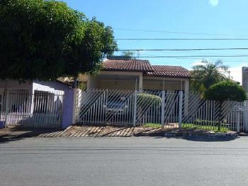 Casa em leilão - Rua Generoso Ciríaco, 3 - Cuiabá/MT - Banco Pan S/A | Z18076LOTE008