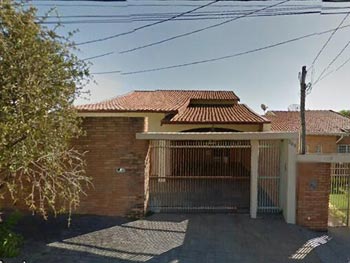 Casa em leilão - Rua Vereador Fernando Spadaccia, 296 - Valinhos/SP - Banco Santander Brasil S/A | Z18327LOTE030