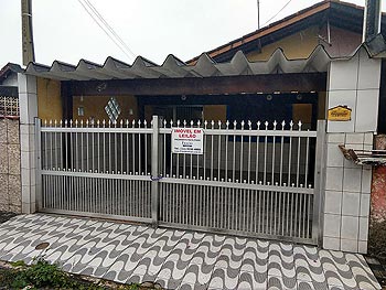 Casa em leilão - Alameda Dália, 159 - Mongaguá/SP - Banco Santander Brasil S/A | Z18699LOTE031