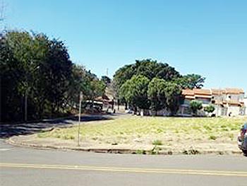 Terrenos em leilão - Rua Manoel dos Santos, s/n - Fernandópolis/SP - Banco Bradesco S/A | Z18426LOTE010