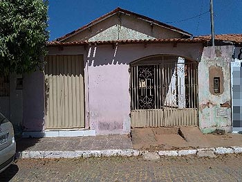 Casa em leilão - Praça da Matriz, 3 - Serra Dourada/BA - Banco Bradesco S/A | Z18933LOTE009