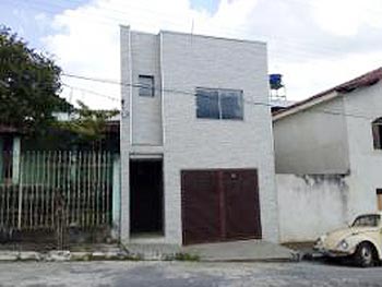 Casa em leilão - Rua Bonfim, 77 - São Gonçalo do Pará/MG - Banco Bradesco S/A | Z18903LOTE006