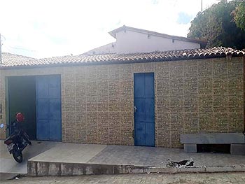 Casa em leilão - Rua Alto da Boa Vista, 99 - Oliveira dos Brejinhos/BA - Banco Bradesco S/A | Z18700LOTE032