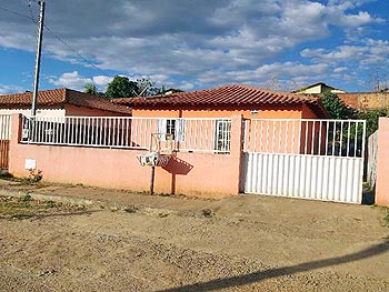 Casa em leilão - Rua Angico, s/n - Águas Lindas de Goiás/GO - Banco Bradesco S/A | Z18700LOTE019