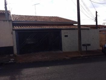 Casa em leilão - Rua Augustinho Zatti, 3840 - São José do Rio Preto/SP - Banco Santander Brasil S/A | Z19239LOTE021