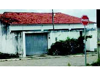 Casa em leilão - Rua Antônio Ventura Sobrinho, 565 - Arapiraca/AL - Banco Bradesco S/A | Z18964LOTE020