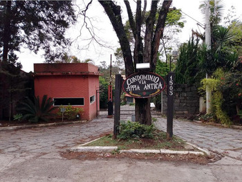 Casa em leilão - Rua Domingos Nastari, 305 - Carapicuíba/SP - Itaú Unibanco S/A | Z19643LOTE019