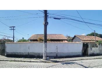 Casa em leilão - Rua Camélias, s/n - Cabo Frio/RJ - Banco Bradesco S/A | Z19635LOTE017