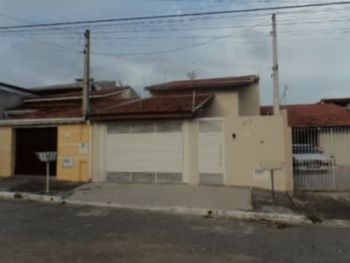 Casa em leilão - Rua Luiz de Carvalho Gonçalves, 412 - Caçapava/SP - Banco Santander Brasil S/A | Z19897LOTE006