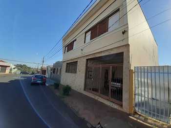 Casa em leilão - Rua Goiás, 451 - Ribeirão Preto/SP - Banco Santander Brasil S/A | Z20386LOTE031