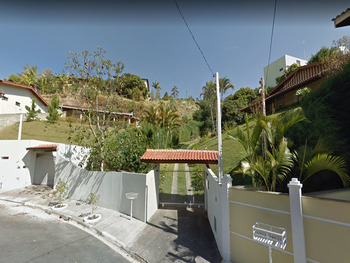 Casa em leilão - Rua Nicolau Granziera, 174 - Serra Negra/SP - Itaú Unibanco S/A | Z20520LOTE030
