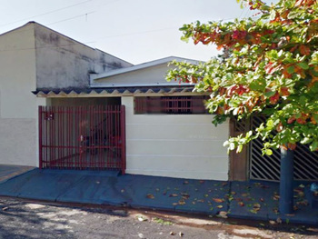 Casa em leilão - Rua Eduardo Leite, 778 - Ribeirão Preto/SP - Banco Santander Brasil S/A | Z20910LOTE022