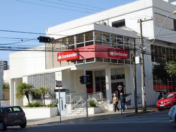 Ex-Agência em leilão - Rua Sinimbu, 1400 - Caxias do Sul/RS - Banco Santander Brasil S/A | Z20832LOTE002