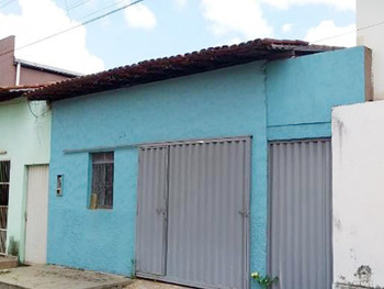 Casa em leilão - Rua Presidente Castelo Branco, 1.191  - Açailândia/MA - Banco Bradesco S/A | Z20812LOTE017