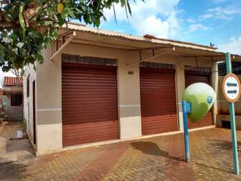 Casa em leilão - Rua Pio Ferreira de Melo Nogueira, 428 - Aparecida D'oeste/SP - Banco Santander Brasil S/A | Z20723LOTE004