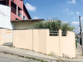 Casa em leilão - Rua José Bonifácio de Arantes, 112 - São José dos Campos/SP - Banco Santander Brasil S/A | Z21116