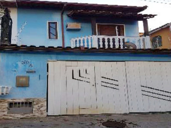 Casa em leilão - Rua Aloísio Randolfo Paiva, 30 - Macaé/RJ - Itaú Unibanco S/A | Z21515LOTE028
