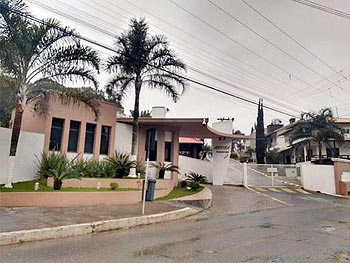 Casa em leilão - Avenida das Arapongas, 455 - Balneário Camboriú/SC - Banco Bradesco S/A | Z21571LOTE014