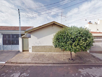 Casa em leilão - Rua Antônio Garcia, 14-50 - Bauru/SP - Banco Santander Brasil S/A | Z21557LOTE037