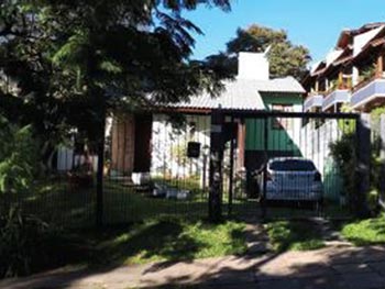 Casa em leilão - Rua Jaguari, 902 - Porto Alegre/RS - Banco Bradesco S/A | Z21789LOTE021