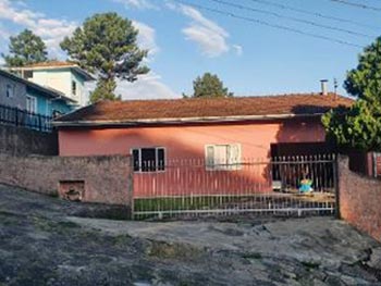 Casa em leilão - Rua Emilio Ferrari, 680 - Rio do Sul/SC - Banco Bradesco S/A | Z21851LOTE005
