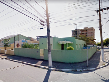 Casa em leilão - Rua Pedro Marins, 291 - Campos dos Goytacazes/RJ - Itaú Unibanco S/A | Z22010LOTE003