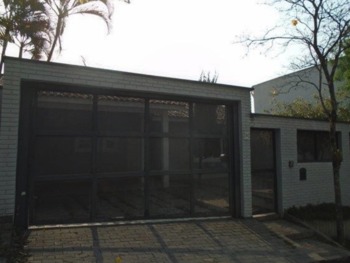 Casa em leilão - Rua dos Ingás, 9 - Carapicuíba/SP - Banco Santander Brasil S/A | Z22055