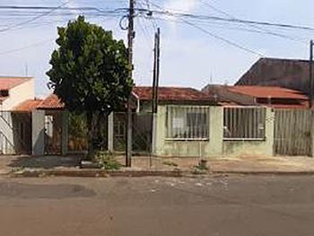 Casa em leilão - Rua Eiti Suguimoto, 346 - Londrina/PR - Banco Bradesco S/A | Z22000LOTE013