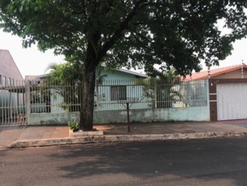 Casa em leilão - Rua Imbaúba, 604 - Londrina/PR - Banco Santander Brasil S/A | Z22298LOTE032