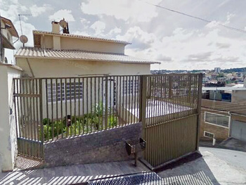 Casa em leilão - Rua Quincas Alves, 303 - Conselheiro Lafaiete/MG - Banco Santander Brasil S/A | Z22298LOTE026