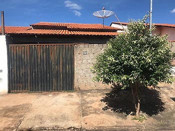 Casa em leilão - Rua Urucuia, 53 - Buritis/MG - Banco do Brasil S/A | Z23188LOTE023