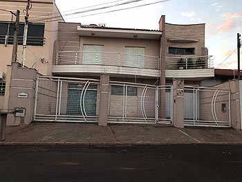 Casa em leilão - Rua São Nicolau, 736 E 740 - Americana/SP - Banco Santander Brasil S/A | Z23175LOTE008