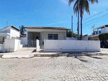 Casa em leilão - Rua Dr. Abílio Monteiro, 75 - Sertânia/PE - Banco Bradesco S/A | Z23746LOTE010