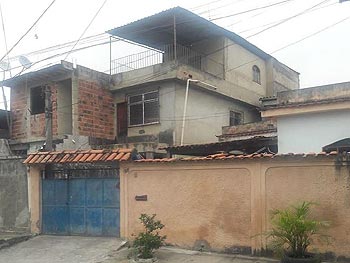 Casa em leilão - Rua General Marck Clarck, 95 - São Gonçalo/RJ - Rodobens Administradora de Consórcios Ltda | Z24043LOTE001