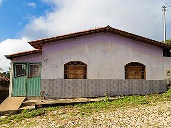 Casa em leilão - Rua Carlos da Cunha Peixoto, 551 - Jequitinhonha/MG - Banco Pan S/A | Z23862LOTE003