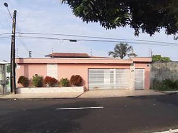 Casa em leilão - Rua Albert Sabin, 17 - Manaus/AM - Banco Bradesco S/A | Z23932LOTE003