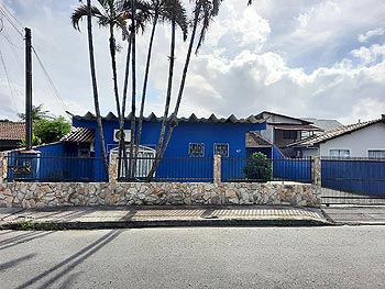 Casa em leilão - Rua Juazeiro do Norte, 62 - Joinville/SC - Banco Bradesco S/A | Z24181LOTE014