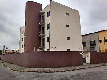 Apartamento em leilão - Rua Antonio Augusto Rodrigues, 149 - Pindamonhangaba/SP - Banco Santander Brasil S/A | Z24061LOTE021