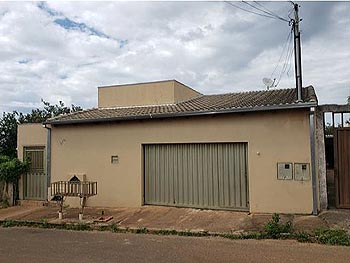 Casa em leilão - Rua Chapada do Araripe, 876 - Uberlândia/MG - Tribanco S/A | Z24261LOTE001