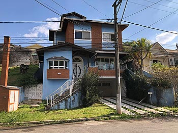Casa em leilão - Rua Diogo Fredi Fichman, 183 - Cotia/SP - Bari Companhia Hipotecária | Z24243