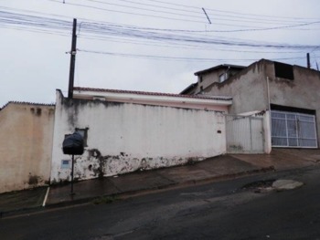 Casa em leilão - Rua Cuba, 25 - Sumaré/SP - Banco Santander Brasil S/A | Z24310LOTE011