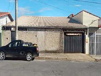 Casa em leilão - Rua Dr. João Batista, 692 - Sete Lagoas/MG - Banco Pan S/A | Z24267LOTE002