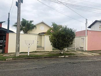 Casa em leilão - Rua Francisco das Chagas Lima Rodrigues, 275 - Poços de Caldas/MG - Banco Pan S/A | Z24450LOTE019